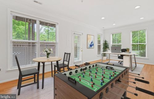 252 Murtha St, Alexandria VA 22304-8613 exterior