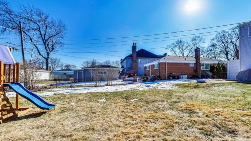 969 Fairfield Ave, Elmhurst IL 60126-4946 exterior