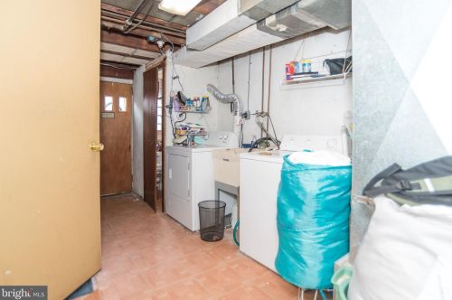 6123 Loretto Ave, Philadelphia PA 19149-3211 exterior