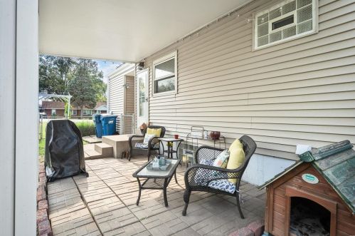 4301 Fatima Dr, Saint Louis MO 63123-6707 exterior