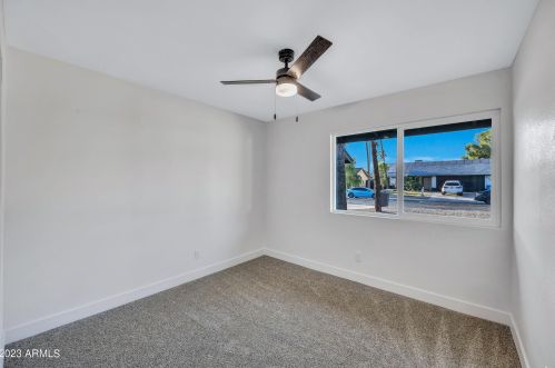 4175 Evans Dr, Phoenix AZ 85032-5574 exterior