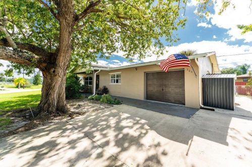 304 Kilpatrick Ave, Fort Pierce, FL 34983-1641