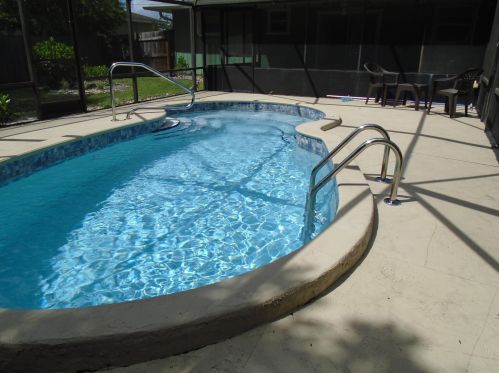 372 Walters Ter, Fort Pierce FL 34983-3878 exterior