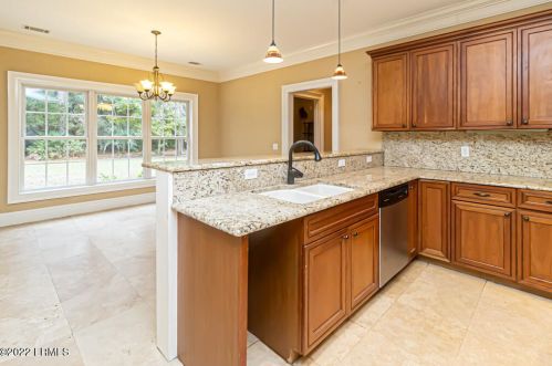 53 Confederate Ave, Bluffton SC 29910-7229 exterior