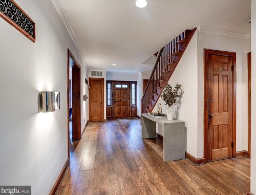 2919 43rd St, Washington, DC 20016-3544