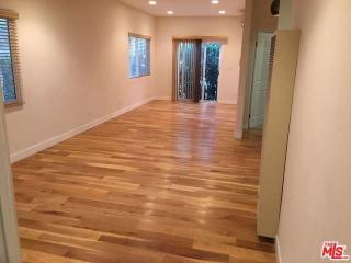 1011 Barrington Ave, Los Angeles CA  90049-6105 exterior