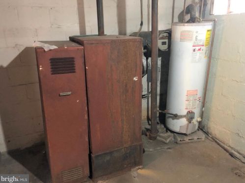 1139 Colonial Ave, Alexandria VA 22314-1325 exterior