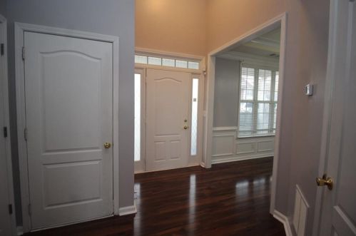 2422 Temple View Dr, Lithonia GA  30078-5057 exterior