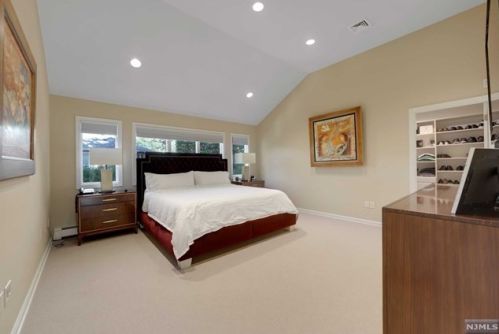 65 Holland Ave, Demarest NJ  07627-2705 exterior