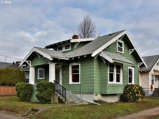 4604 16th Ave, Portland, OR 97211-5036