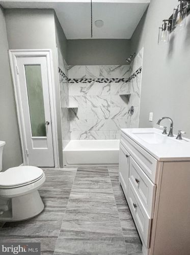 4924 9th St, Philadelphia PA  19141-3926 exterior