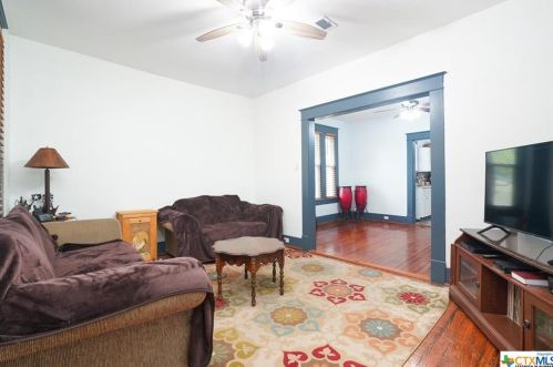 601 Shearer Rd, Spring Branch, TX 78163-2825