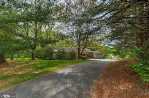 2414 Derby Dr, Fallston, MD 21047-1205