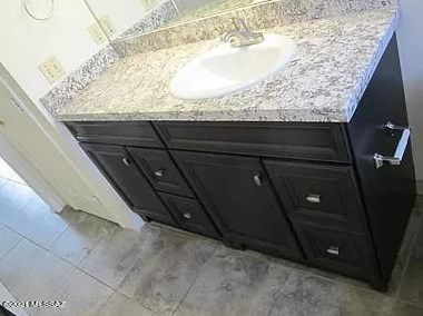 1649 Lester St, Tucson AZ 85705-8924 exterior