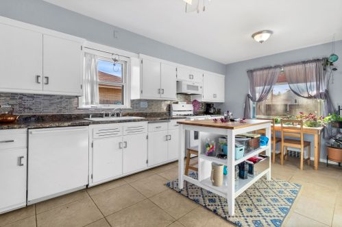 3821 80, Milwaukee WI 53214-4547 exterior