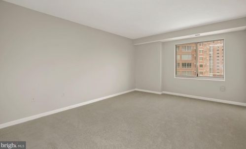 2121 Jamieson Ave, Alexandria VA 22314-5708 exterior