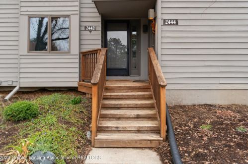 2442 Burcham Dr, East Lansing, MI 48823-7246