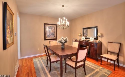 5 Boland Dr, Town Center NJ 07052-3675 exterior