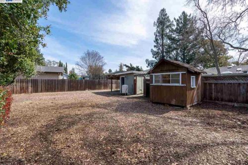 3775 Walnut Ave, Concord CA 94519-1947 exterior