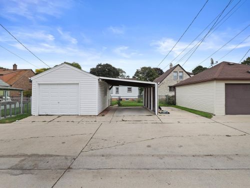 4921 24th Pl, Milwaukee WI 53209-5613 exterior