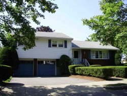 40 Anthony Rd, Newton, MA 02460-1104