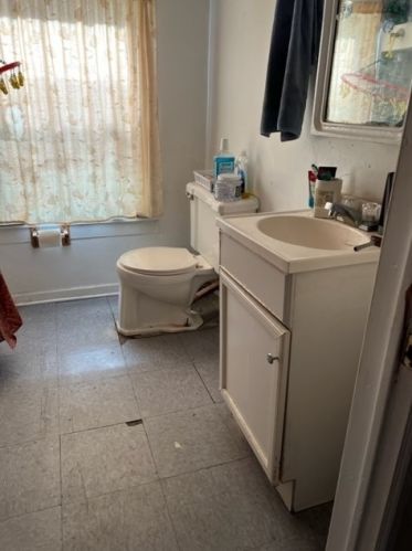 2837 Ridgeway Ave, Chicago, IL 60623-4527