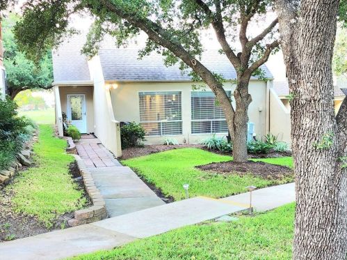 41 April Hl, Montgomery TX 77356-5923 exterior