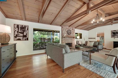 1014 San Miguel Rd, Concord CA 94518-2054 exterior