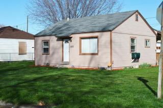 1223 12th Ave, Yakima, WA 98902-5303