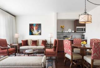 10850 Lindbrook Dr, Los Angeles CA  90024-3007 exterior