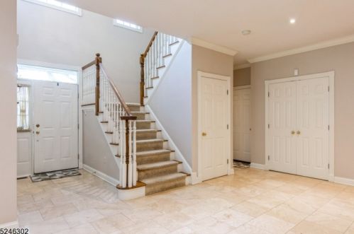 83 Winged Foot Dr, Livingston NJ 07039-8231 exterior