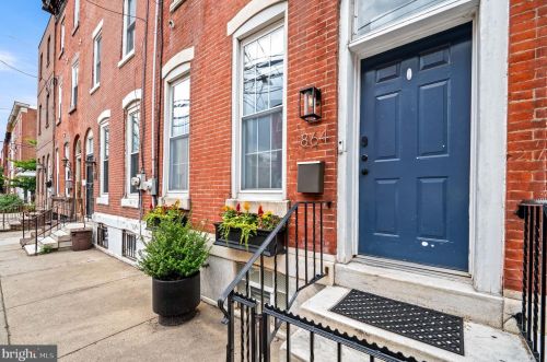 864 20th St, Philadelphia PA  19130-2025 exterior
