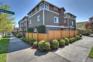 4526 Dayton Ave, Seattle WA  98103-6424 exterior