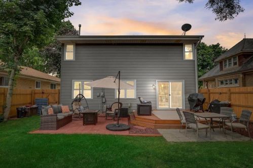 9916 Grantosa Dr, Milwaukee WI  53222-1411 exterior