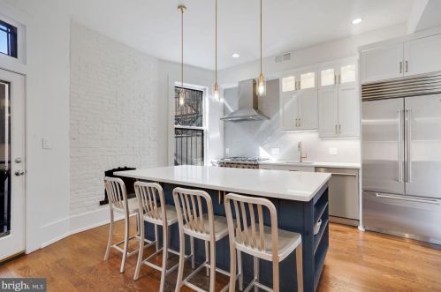 1732 18th St, Washington DC 20009-6110 exterior