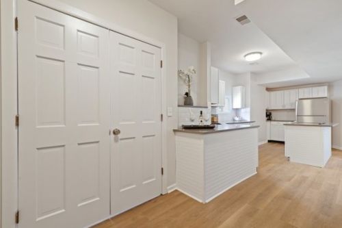 2128 Mobile Ave, Chicago IL 60634-1547 exterior