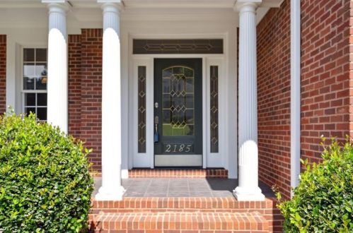 2185 Innsfail Dr, Lithonia, GA 30078-5683