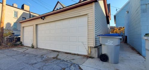 2637 Oakland Ave, Milwaukee WI  53211-3521 exterior