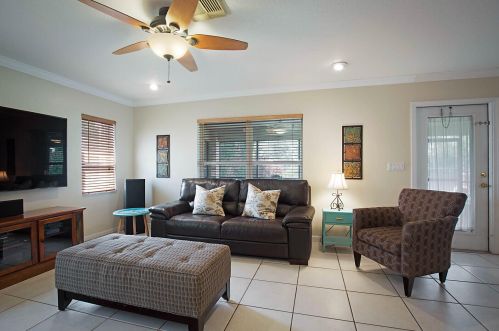 1450 Artimino Ln, Boynton Beach FL 33436-1110 exterior