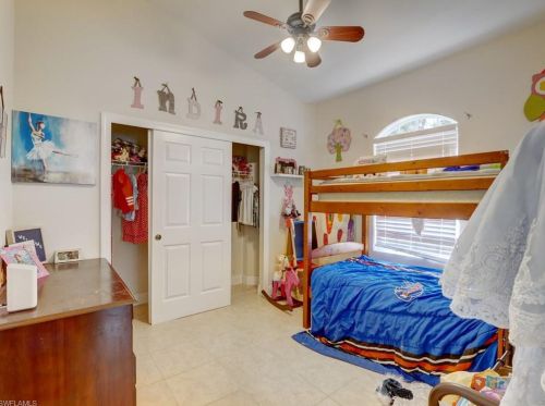 2507 54 Ave, Naples FL 34120-1482 exterior