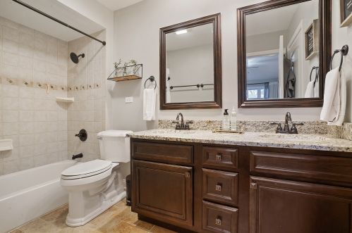 9323 Claremont Ave, Chicago IL 60643-6719 exterior