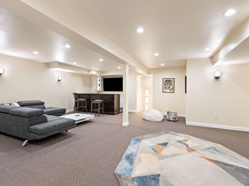 14 Overhills Dr, Saint Louis MO 63124-1532 exterior