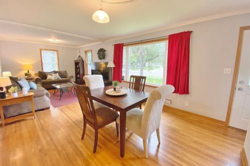 1891 Barclay St, Saint Paul MN 55109-4440 exterior