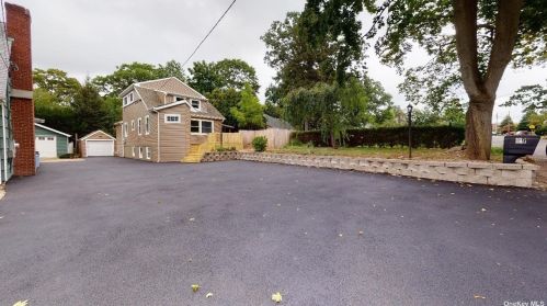 59 20 St, Huntington Station NY 11746-3202 exterior