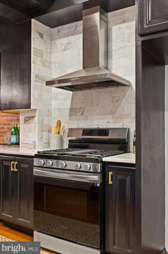 460 Queen St, Lancaster PA  17603-5618 exterior