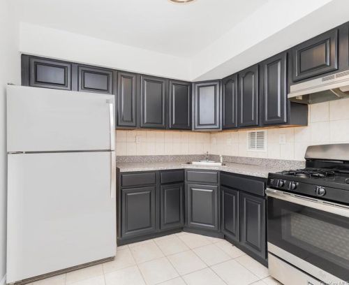 461 Commonwealth Ave, Bronx NY 10473-3502 exterior