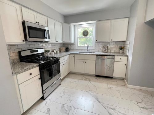 3633 Connor Ave, Saint Louis MO 63121-3906 exterior