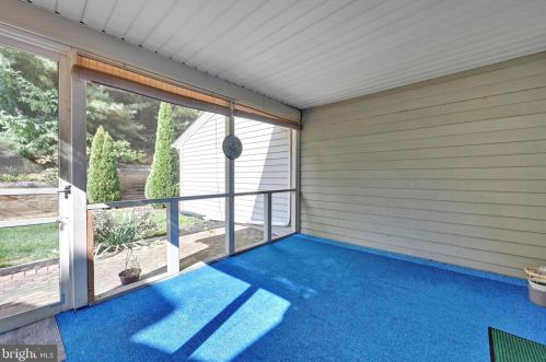 3223 Pinewyn Cir, Lancaster PA exterior