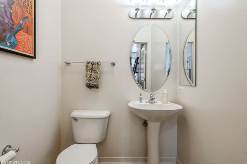 508 Elm St, Chicago IL  60610-2406 exterior