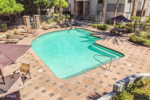 2025 Campbell Ave, Phoenix AZ  85015-4127 exterior